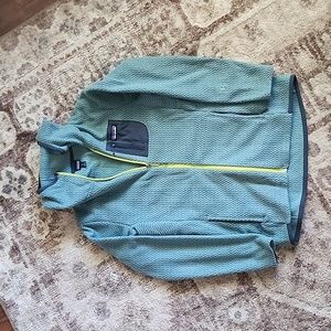 Patagonia hooded fleece zip up jacket